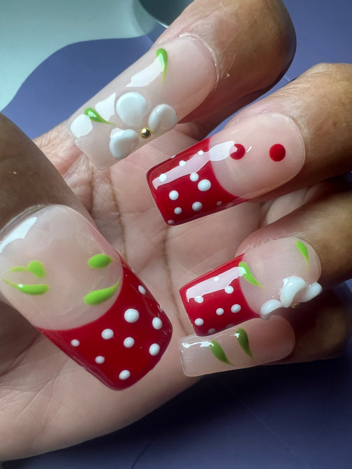 Handmade press-on Nails